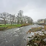 Riverside Park 1 *