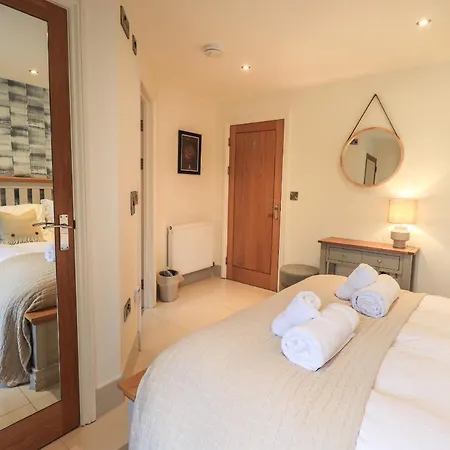 Apartment Riverside Park 1 *